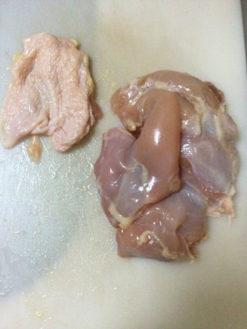 小ネギ好きなら!黒胡椒ニンニクポン酢の鶏もも肉(糖質8.6g)
