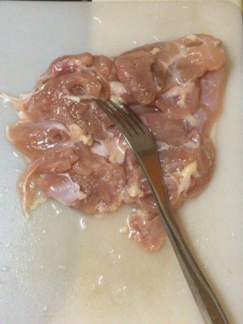 小ネギ好きなら!黒胡椒ニンニクポン酢の鶏もも肉(糖質8.6g)