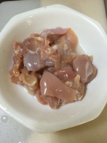小ネギ好きなら!黒胡椒ニンニクポン酢の鶏もも肉(糖質8.6g)