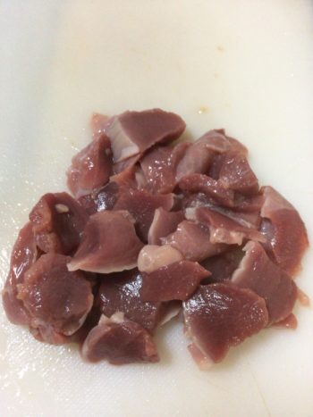 身を無駄にしない、簡単で美味な砂肝の下処理方法(厳選レシピ付き)