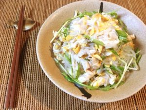 懐かし味を食べ放題。絶品モリモリ給食風異国サラダ(糖質6.6g)