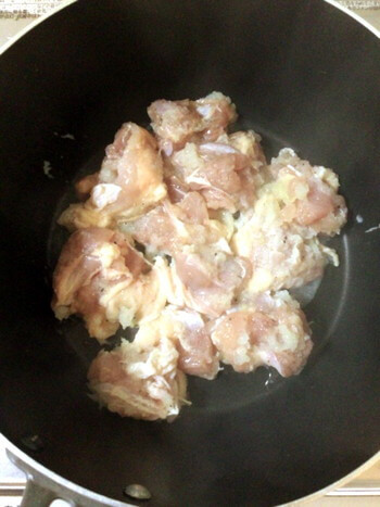 アボカドおろしのコンソメ醤油チキン（糖質3.4g）