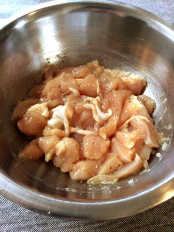 塩麹ガーリックの絶品鶏むねチーズホイル焼き（糖質5.3g）