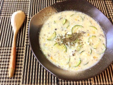 味噌バジルチーズの音速ズッキーニたまご粥(糖質9.6g)