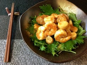 ホタテ風エリンギ海老のバター山椒バルサミコ