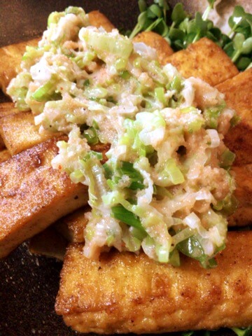 厚揚げほんだしバター醤油のネギマヨ明太焼き