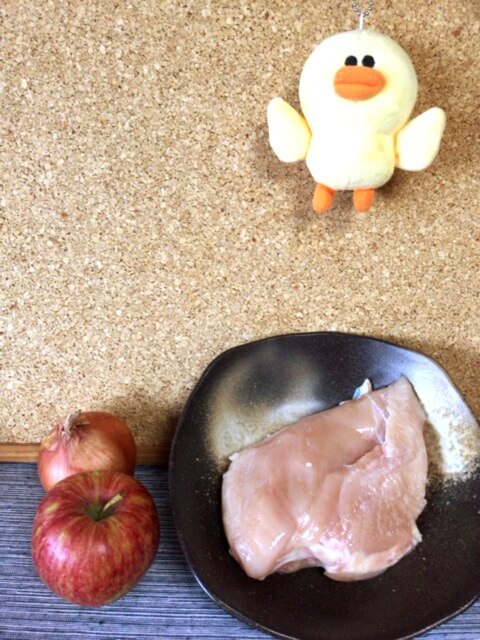 鶏むね林檎シャリアピンバターステーキ