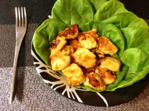 刺激的低脂質。夢中のグリーンカレータンドリーささみ(糖質5.7g)