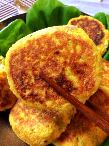 海鮮厚揚げのカレーチーズお月見お焼き
