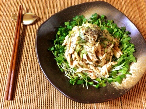 しっとりほぐし鶏胸の甘くない黒棒棒鶏