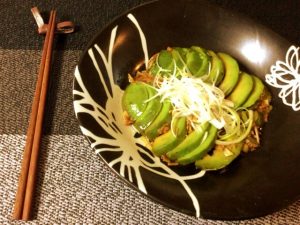 襲い来る濃厚感。シリスチ一撃の濃旨アボカド中華蒸し(糖質5.7g)