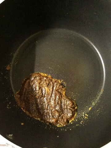 喉鳴る本格バジル味噌バタースープカレー