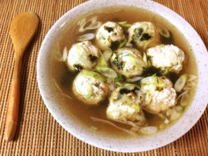 ネギ海苔柔らか鶏団子中華スープ