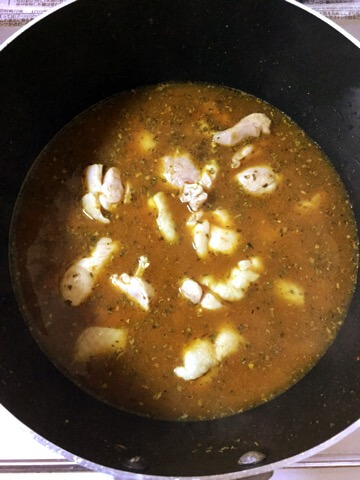 喉鳴る本格バジル味噌バタースープカレー