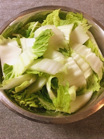 鶏ガラえのきネギ塩の絶品トロトロ鍋