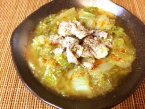 白菜激ウマ。鶏ガラえのきネギ塩の絶品トロトロ鍋(糖質9.9g)