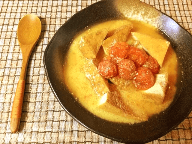 飲み干す濃ダシ。甘味溢れる厚揚げ豆乳トマトおでん(糖質8.6g)