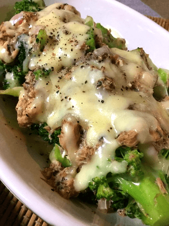 鯖缶ブロッコリーのマヨポンガーリックチーズ焼き