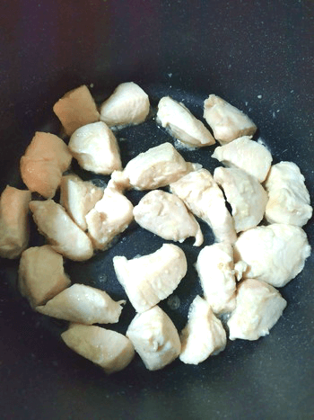 低温純白チキンとヨーグルアボカドタルタル