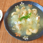 味付け塩のみ。大変美味しい鶏皮オニオン大蒜生姜スープ（糖質9.3g）