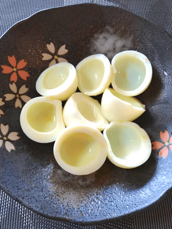 梅鮭大葉チーズのオーブンおつまみ茹で玉焼き