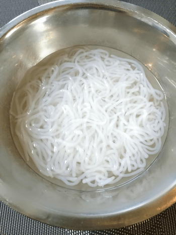 香り格別そばめし風エスニック海老炒飯