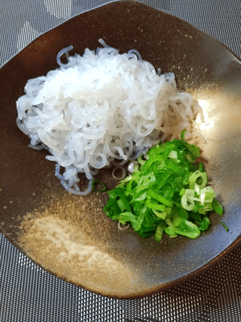 香り格別そばめし風エスニック海老炒飯