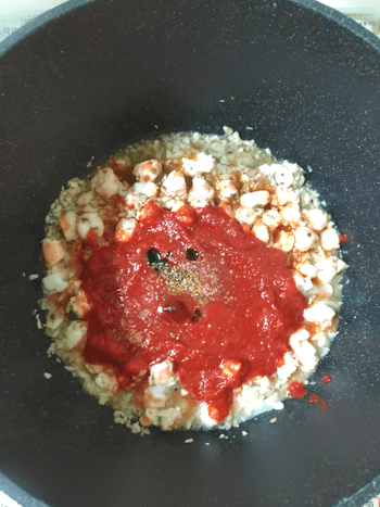 滑らか茸ソイエッグのゴロゴロ海老トマト煮