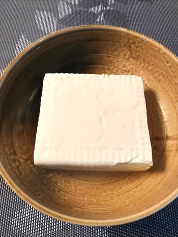 濃厚＆さっぱ旨。胡麻ポン酢豆腐のアボカドシラスサラダ（糖質4.2g）