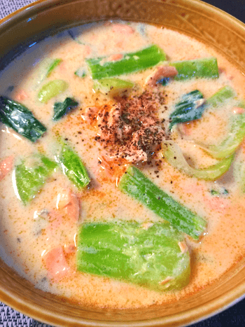 小麦粉・片栗粉不要。鮭青梗菜の濃厚豆乳クリームチーズ煮(糖質6.2g)