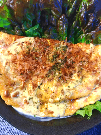 蕩ける裏技。旨味満タンの特大納豆明石焼き風オムレツ(糖質8.6g)