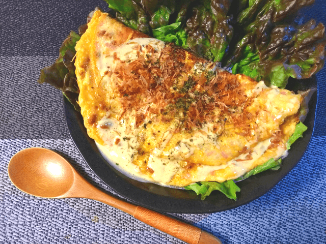 蕩ける裏技。旨味満タンの特大納豆明石焼き風オムレツ(糖質8.6g)