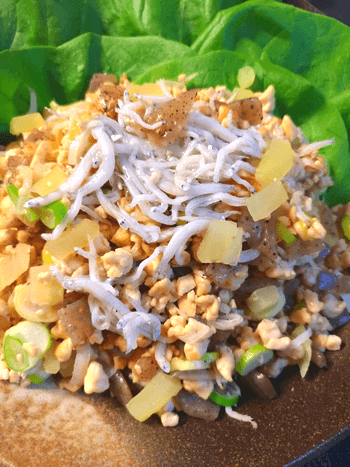 がっつり満足感。沢庵シラスバター醤油の和風ネギ炒飯風(糖質5.0g)
