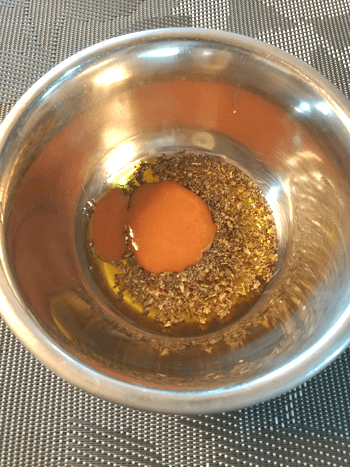 蕩けるチーズボム。バジル味噌チーズの爆速ホットトマト(糖質7.4g)
