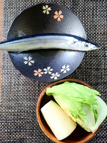 実は優秀。カリカリ秋刀魚の驚きシャキシャキ山葵サラダ（糖質9.3g）