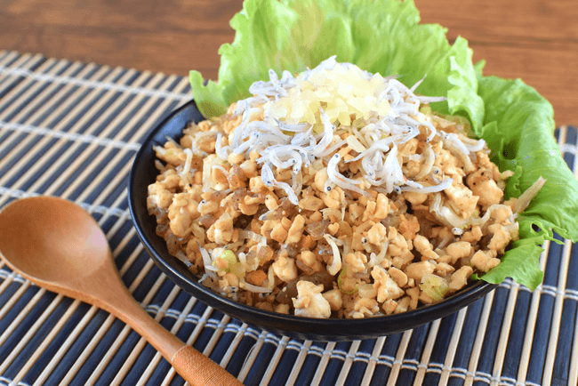 がっつり満足感!沢庵シラスバター醤油の和風ネギ炒飯風(糖質4.5g)