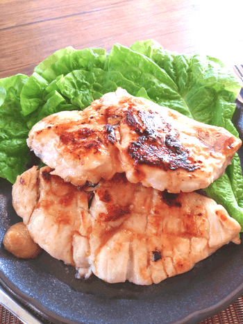 相性最強!和辛子で食べる極柔簡単塩麹鶏むねステーキ(糖質6.9g)